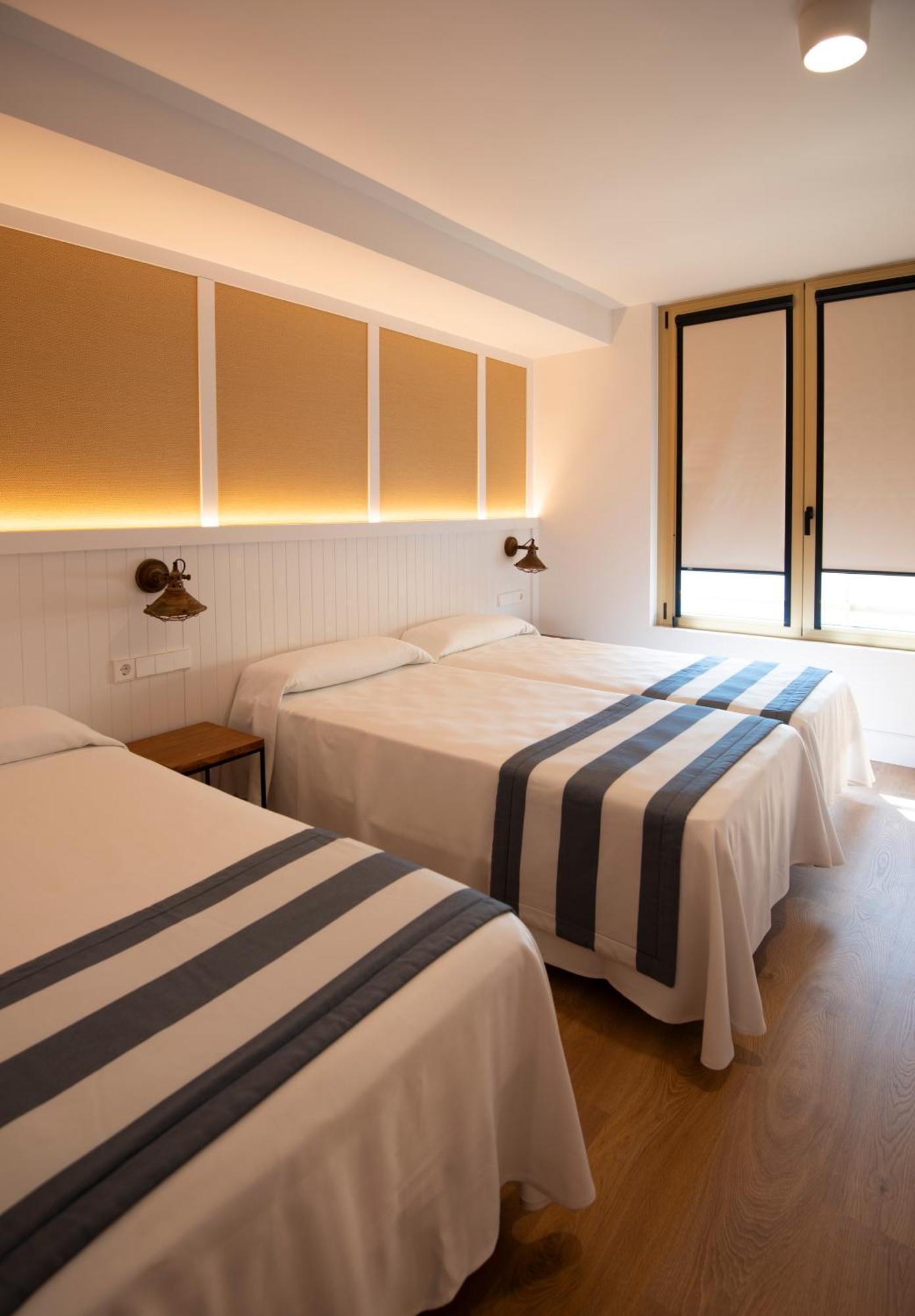 Hotel Els Pins Platja d'Aro Exterior photo